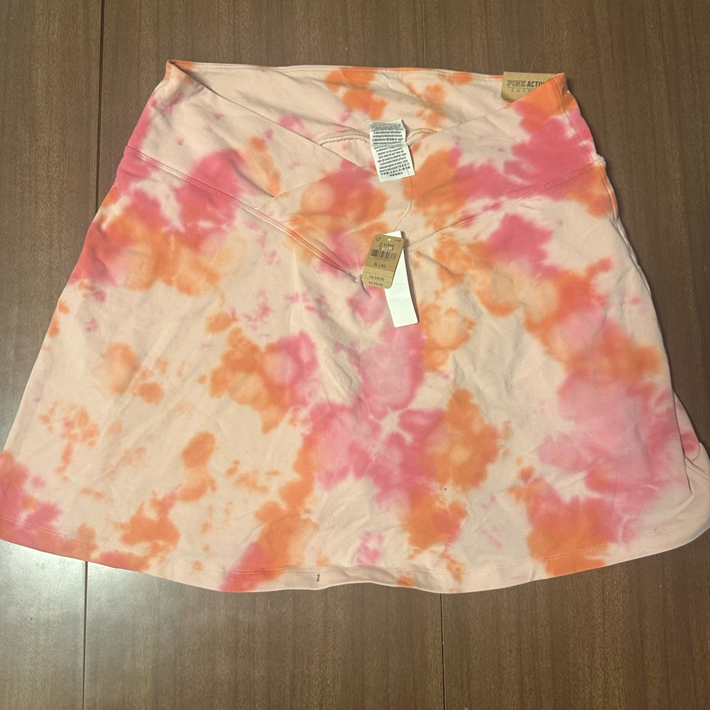 NWT Victoria’s Secret Pink Tie-Dye Pink and Orange Skirt